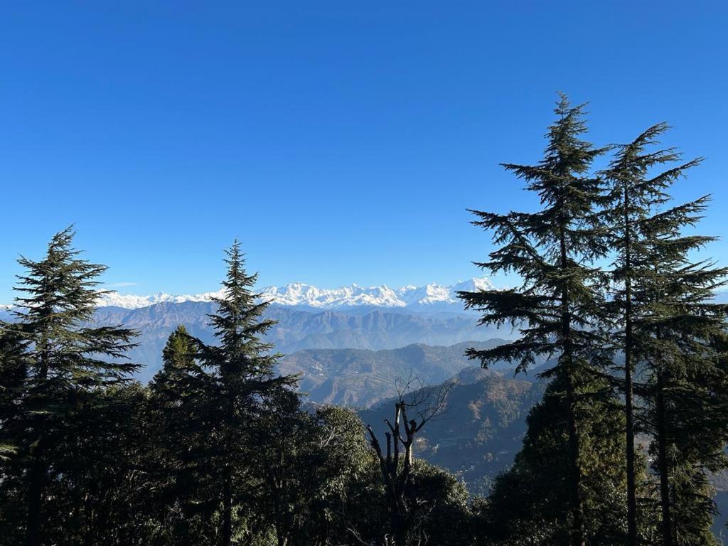 The Deodar Inn Pauri Bagian luar foto