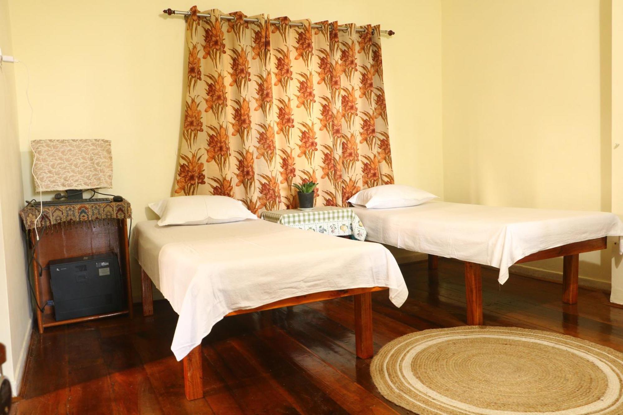 The Deodar Inn Pauri Bagian luar foto